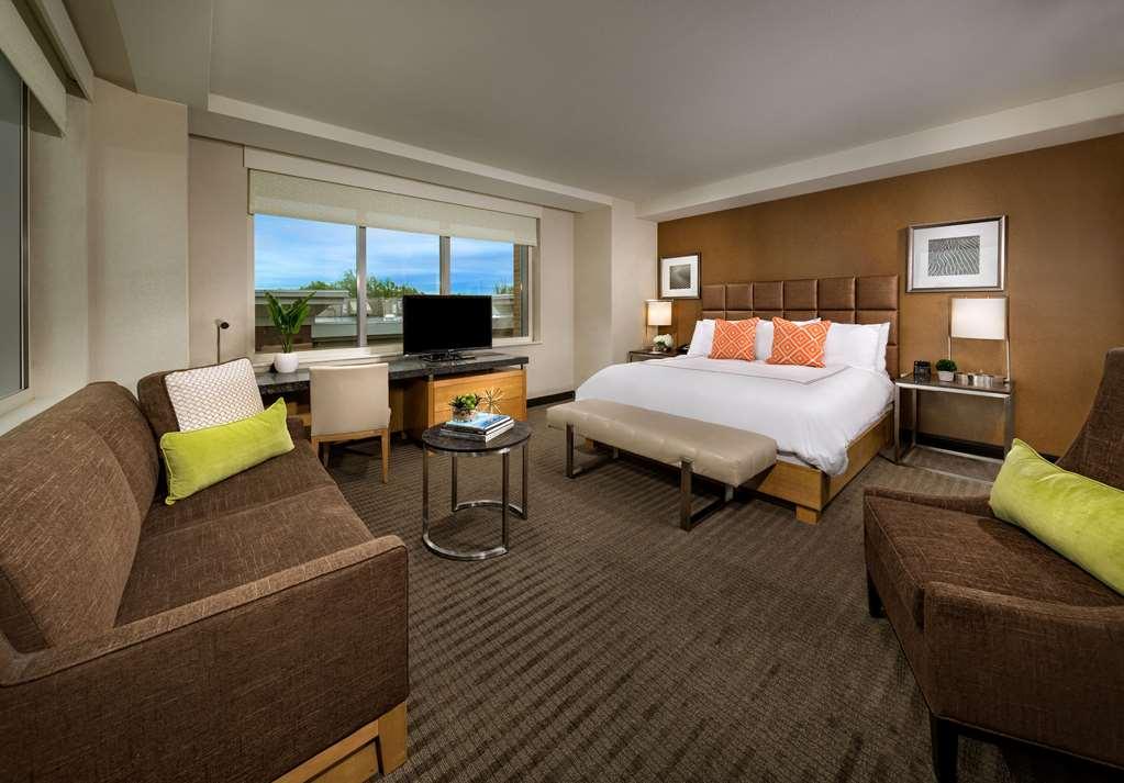 The Hotel At Arundel Preserve Hanover Room photo